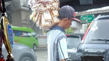 Ketika Tidak Sempat Membeli Dagangannya, Cukuplah Kita Mendoakannya