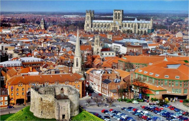 Dari A Sampai Z, Inilah Alasan Kenapa Kamu Harus Traveling ke Britain! 25 York City