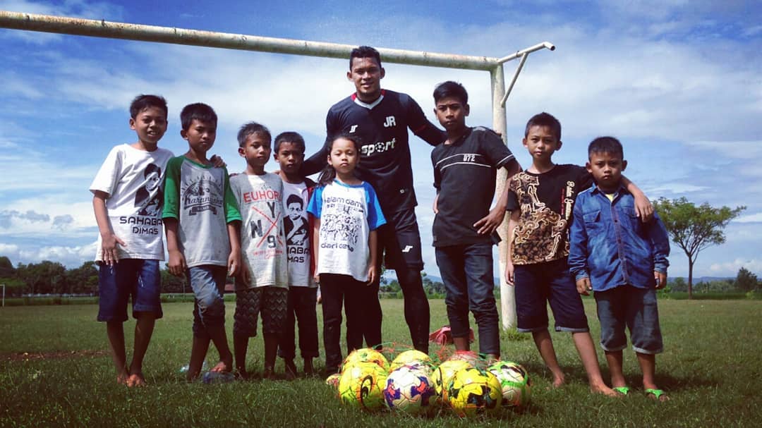 Setelah Viral Fotonya Disamain dengan Milea, Begini Reaksi Rizal Kece. Polos Banget Bocahnya, Gemes!