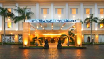 Review Hotel New Saphir: Wajah Boleh Lama tapi Modern di Dalamnya