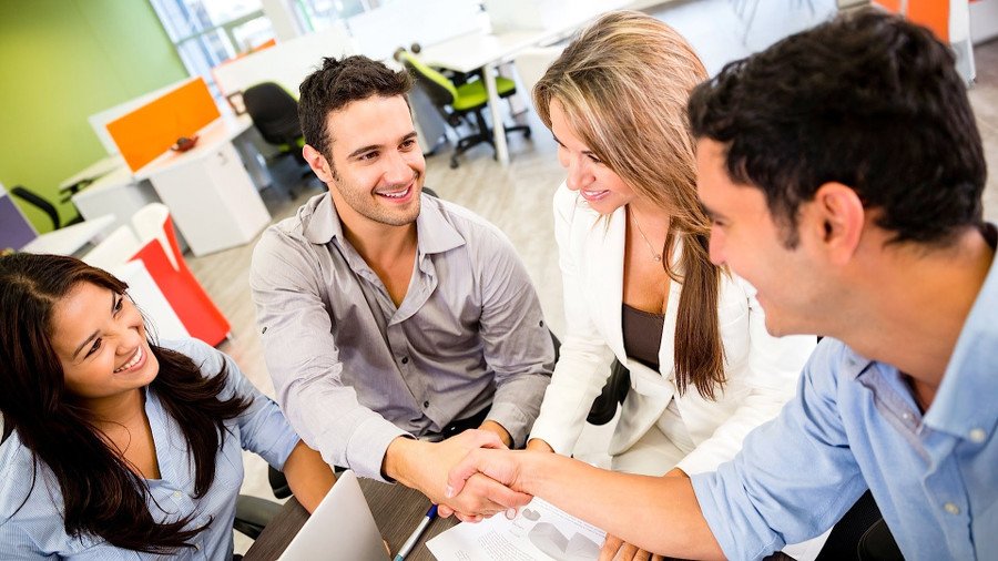 5 Tips Untuk Kamu Karyawan Baru Agar Disukai Rekan Kerja Lain di Tempat Kerja atau Kantor