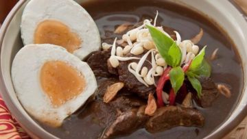 Sejarah Rawon Setan Surabaya yang Harusnya Kamu Tahu!!
