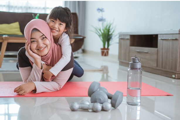 Hanya Ibu yang “Menitipkan” Anaknya di Daycare yang Tahu 8 Perasaan Ini. Wajib Baca!