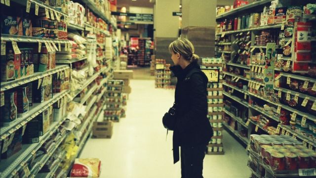 Mengenal Calon Mertua dari Kebiasaannya Saat Belanja di Minimarket. Camermu yang Nomor Berapa?
