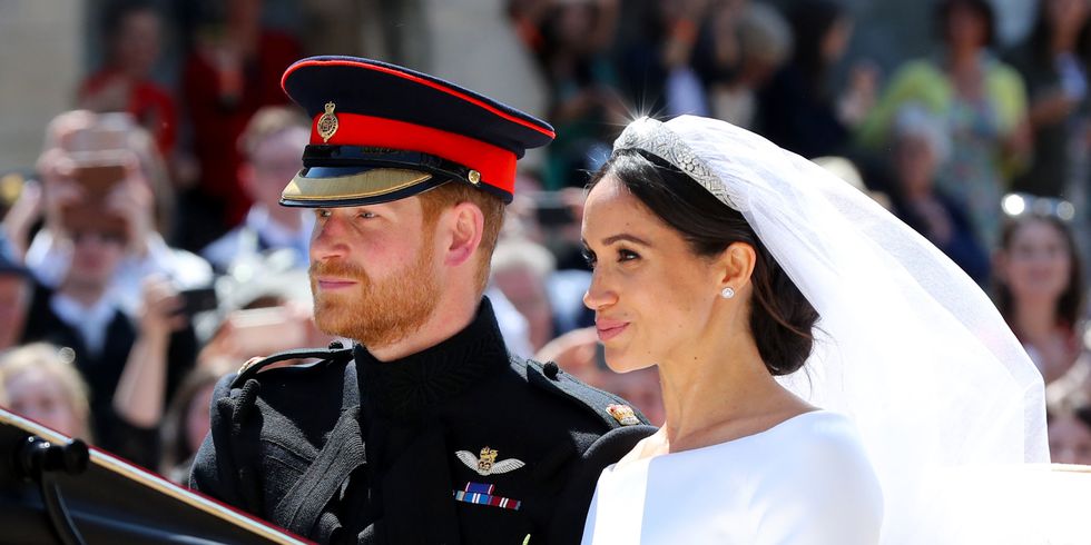6 Fakta Menarik Seputar Fesyen dan Gaya Memukau Meghan Markle di Hari Pernikahannya yang Penuh Haru