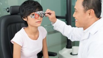 5 Penyebab Utama Kesehatan Mata Generasi Kekinian Makin Buruk. Bisa-bisa Nanti Semua Pakai Kacamata