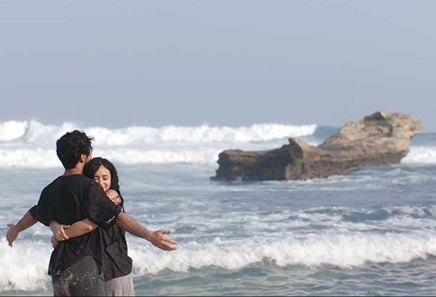 6 Keajaiban Cinta yang Bisa Kamu Pelajari Lewat Film The Gift, Maknai Cinta dan Hidupmu Bermakna
