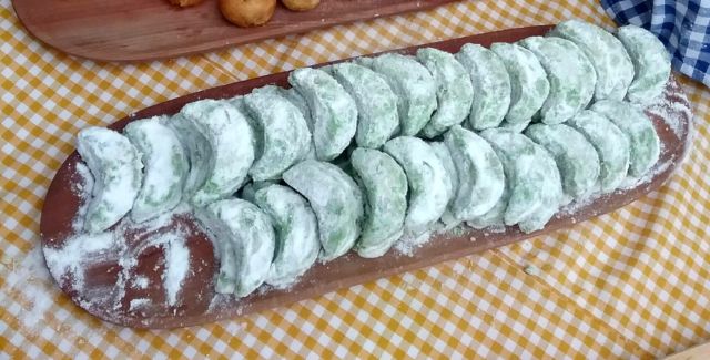 Kumpulan Resep Kue Tanpa Oven di Balik Kemasan Margarin. Anak Kos Juga Bisa Bikin!