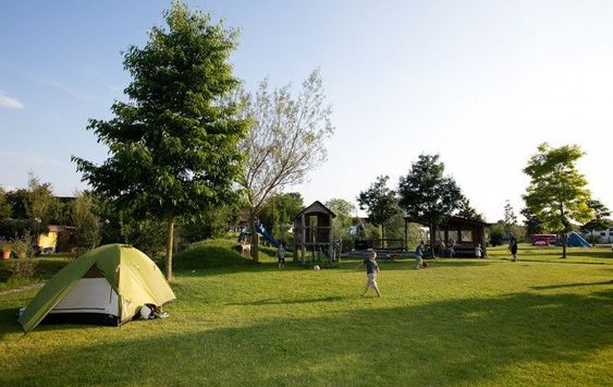 taman bermain bisa jadi pilihan tempat hangout ramah kantong