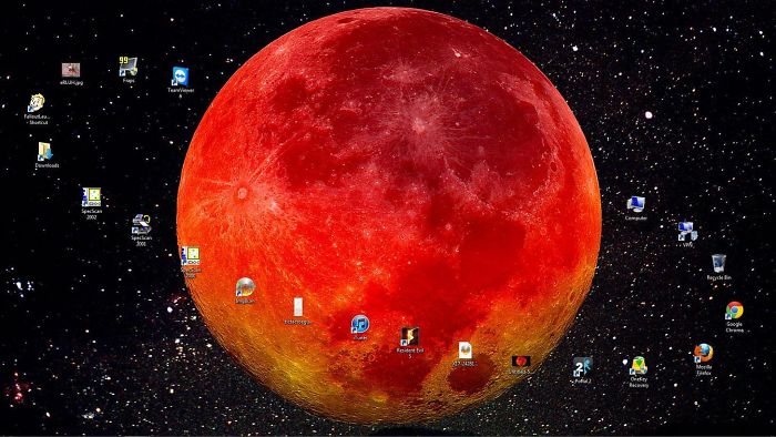 16 Wallpaper Laptop yang Nggak Cuma Kreatif tapi Juga Kocak. Kalau Kamu Bosen Perlu Pakai ini Nih!