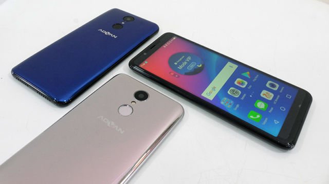 Smartphone Advani6 dengan alarm finder