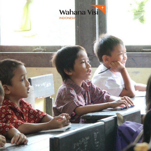 Demo saat belajar di sekolah