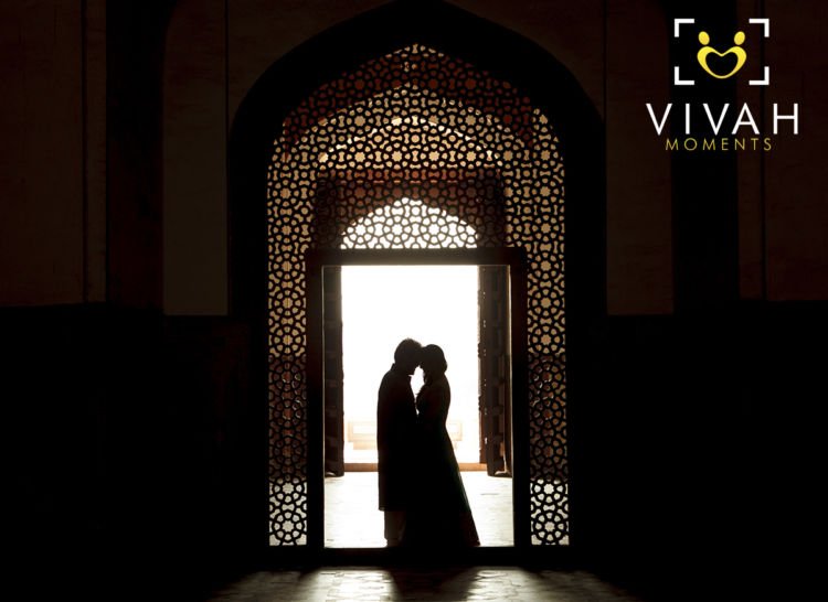 12 Ide Pre-Wedding Berkonsep Siluet yang Unik dan Dramatis. Duh, Romantisnya Kayak di Film-film~
