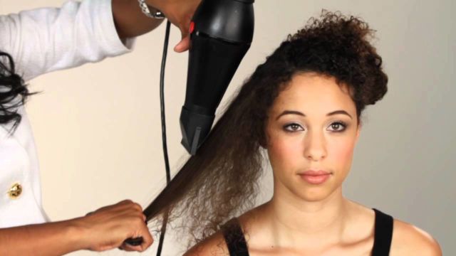10+ Fakta Soal Rambut Afro yang Perlu Kamu Ketahui. Banyak yang Masih Penasaran Deh Kayaknya
