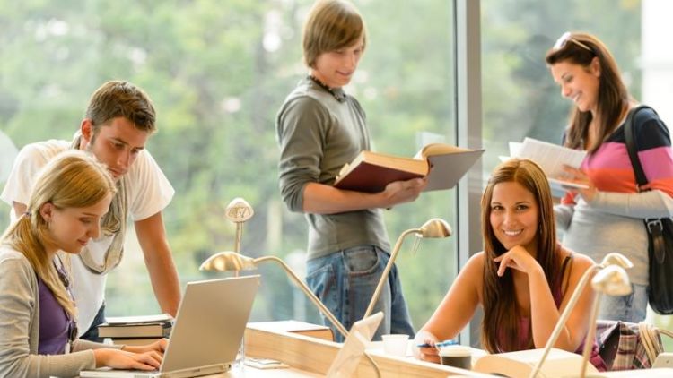 Fakta Atau Mitos? Ini 5 Hal yang Identik Dengan Kamu Para Generasi Millennial