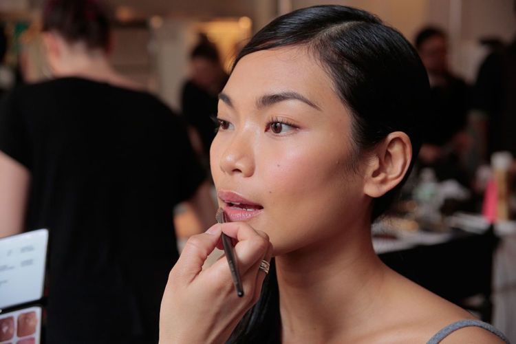 Mengulik 9+ Fakta Gaya Make-up Editorial yang Mencuri Perhatian. Lihat Saja Sudah Bikin Senang!