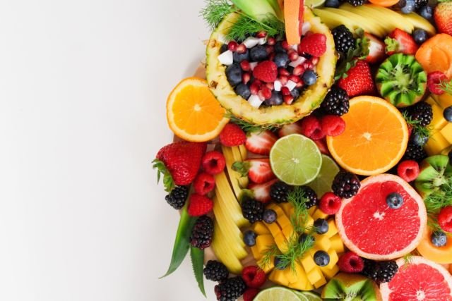 makan buah dan sayur