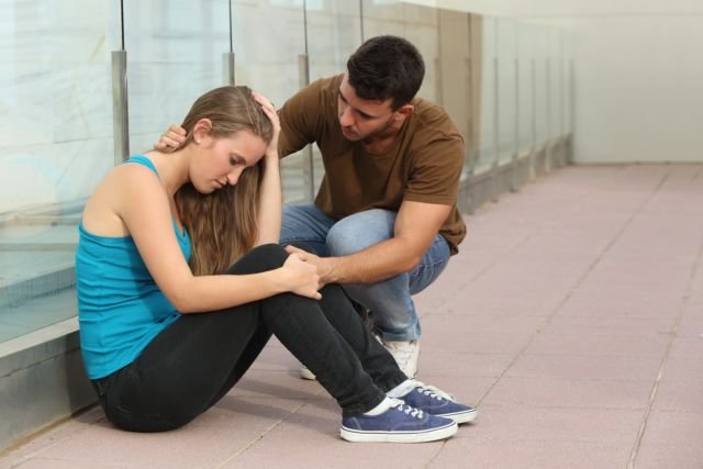 5 Momen Cinta Datang Tiba-tiba, Membuatmu Jatuh dan Kadang Tak Bisa Berbuat Apa-apa