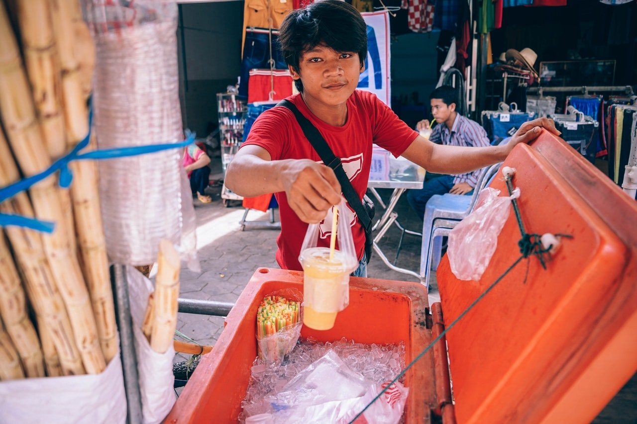 Suka Duka Punya Teman Seorang Pedagang, #MerdekaTapi Suruh Beli