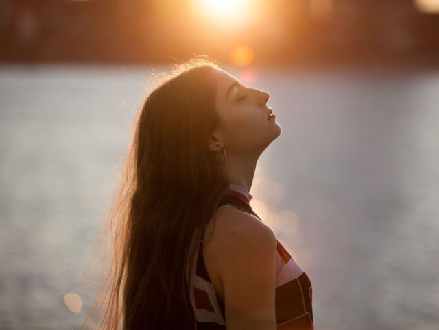 10 Rahasia dalam Dunia Kosmetik yang Jarang Diketahui Orang. Baik Sisi Positif dan Negatif Terpampang di Sini