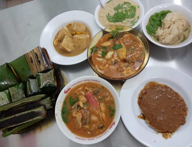 12 Kuliner Medan yang Lezatnya Bikin Ketagihan. Jadi Kangen Nih Liburan ke Medan!