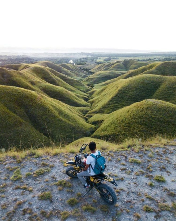 12 Destinasi Instagramable di Sumba Timur yang Epik dan Indah Banget. Harus Datang ke Sini Sih!