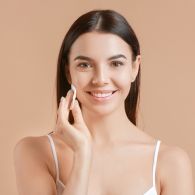 3 Pilar Perawatan Wajah ala Dermatolog yang Penting untuk Diterapkan