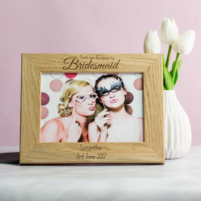 Nggak Bakal Bokek, 12+ Ide Kado Spesial Buat Bridesmaidmu Ini Dijamin Bikin Mereka Happy