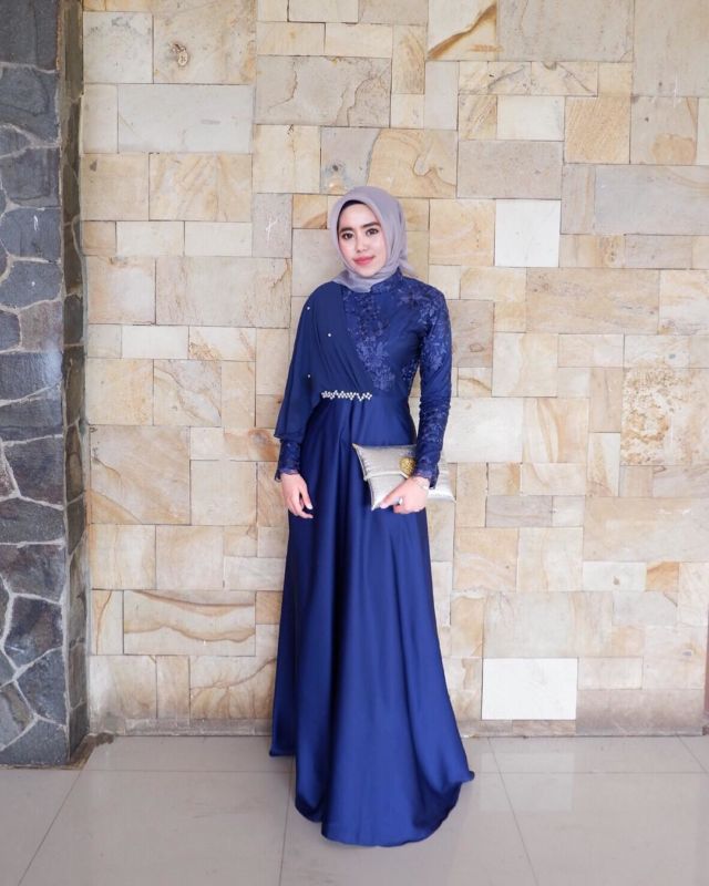 15+ Kebaya Hijab dengan Jahitan Unik di Pundak dan Dada. Psst, Dijamin Beda!