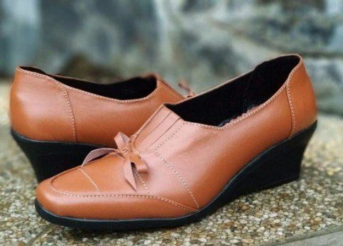 Model Sepatu Kulit Wanita