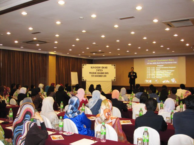 8 Cara Deteksi Aman Nggaknya Bisnis MLM, Semoga Kamu Bukan Golongan yang Kena Tipu, Ya!