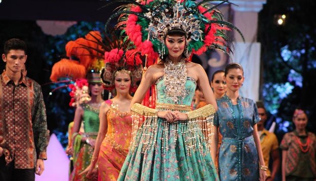 fashion show batik