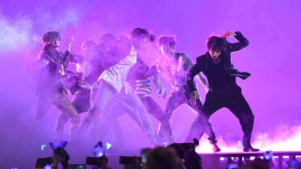 Tiket Burn The Stage: The Movie Diprotes Kemahalan, Beberapa Army Sarankan Nabung Sebelum Nonton 12 Tiket Burn The Stage: The Movie Diprotes Kemahalan, Beberapa Army Sarankan Nabung Sebelum Nonton