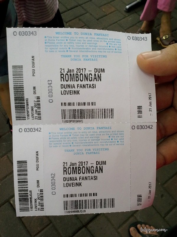 Bianglala di Sekaten Jogja Terbalik Saat Sedang Beroperasi. Risiko Naik Wahana Ekstrem Itu Nyata!