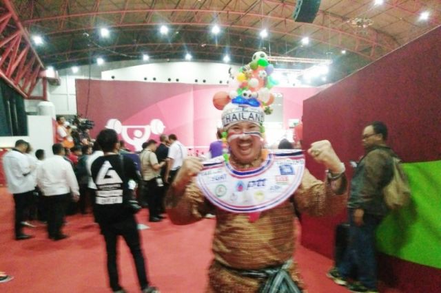 Suporter unik asal Thailand