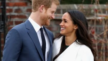 10 Foto Meghan dan Prince Harry Ini Bikin Kamu Mengamini. Bahwa Cinta Tumbuh Subur dari Tatapan Mata