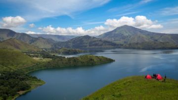 Panduan Backpacker 2 Hari 1 Malam ke Danau Toba dengan Budget 500 Ribuan. Yuk Cobain Liburan ke Sana!