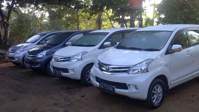 rental mobil
