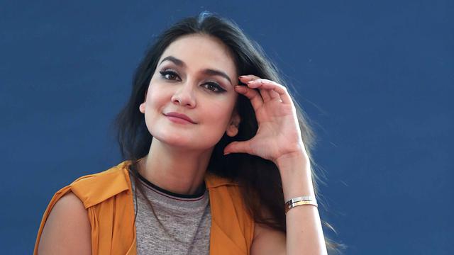 Bullying Nggak Bikin Prestasi Merosot, 10 Artis ini Justru Berhasil 