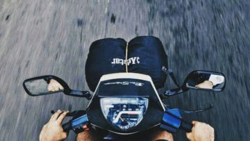 Vespa dan Hari-Hari Pengabdianku