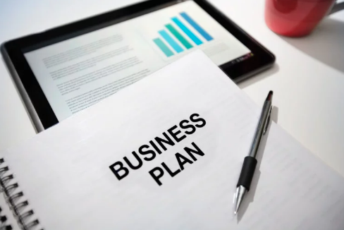 Punya Kerjaan Tetap Sekaligus Freelance? Gini Ngaturnya Biar Pemasukanmu Tetap Lancar 5 plan