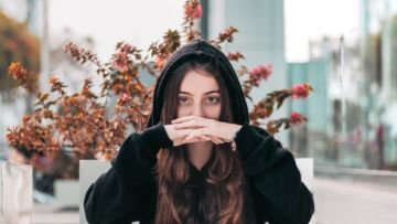8 Pertanyaan yang Harus Kamu Jawab Sebelum Menerima Ajakan Pacaran. Jangan Gegabah Soal Perasaan