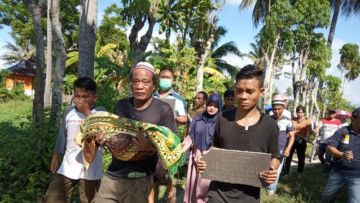 Hanya Karena Beda Pilihan Politik, Dua Makam di Gorontalo Sampai Dipindah. Kok Sampai Segitunya Sih?