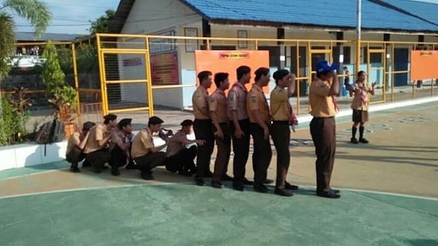 16 Adegan Absurd yang Hanya Ditemui di Kelas. Jadi Teringat Masa Nakal-Nakal Pas Masih Sekolah nih!