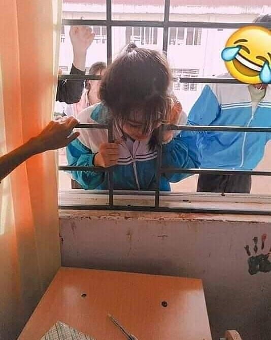 16 Adegan Absurd yang Hanya Ditemui di Kelas. Jadi Teringat Masa Nakal-Nakal Pas Masih Sekolah nih!