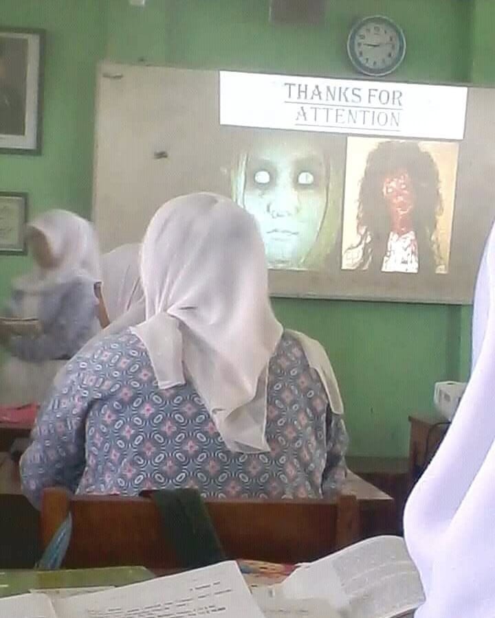 16 Adegan Absurd yang Hanya Ditemui di Kelas. Jadi Teringat Masa Nakal-Nakal Pas Masih Sekolah nih!