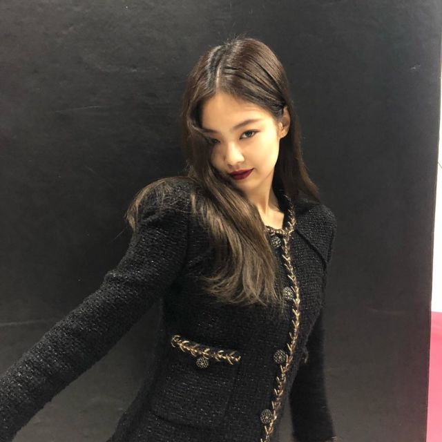 Ultah Hari Ini, Yuk Intip 10+ Inspirasi Outfit ala Jennie Blackpink yang Elegan sampai Casual