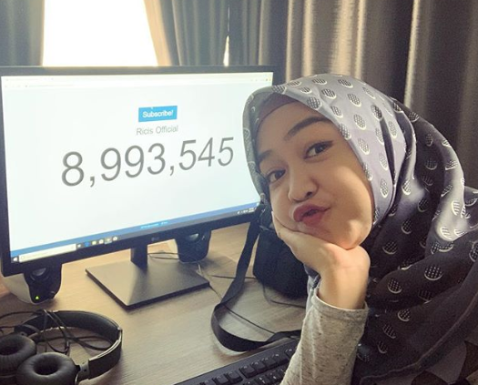 Nggak Sebanding Sama Hartanya yang Milyaran, 6 Selebgram Ini Justru Punya Banyak Haters 'Setia'