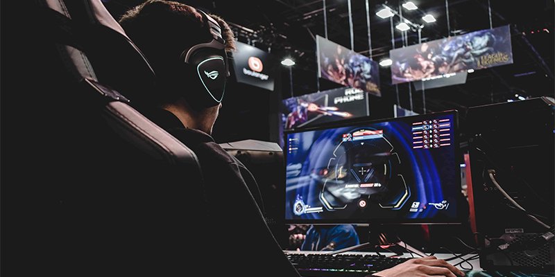 5 Fakta Ini Akan Kalian Temukan Jika Punya Pacar Seorang Gamers