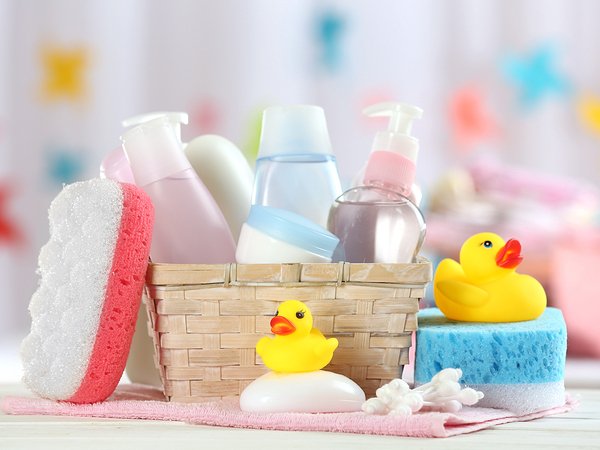 6 Langkah Aman Memandikan Bayi Baru Lahir Buat Mama Newbie. Tanpa Drama, Kamu Pasti Bisa!